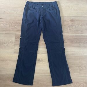 Kuhl Women’s Navy Blue Radikl Cargo Hiking Pants Size 4 Outdoor Adventure